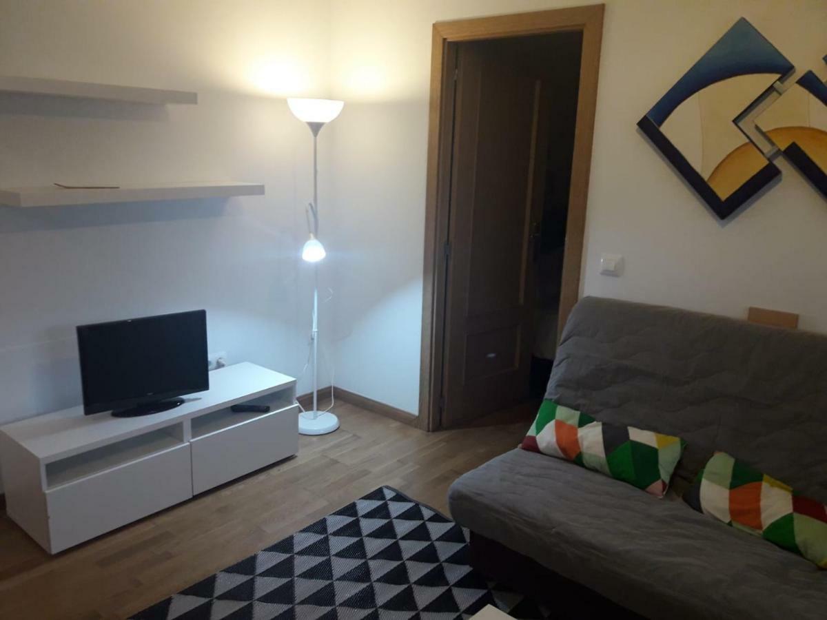 Apartamento En Urbanizacion Con Piscina Centro De Unquera-Val De San Vicente Ideal Parejas المظهر الخارجي الصورة